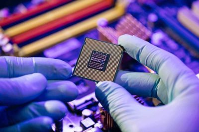 Memory Chip Maker Kioxia Is Preparing to Debut in the U.S. Kioxia Stock Could Offer a Cheaper, Better Play for Investors.